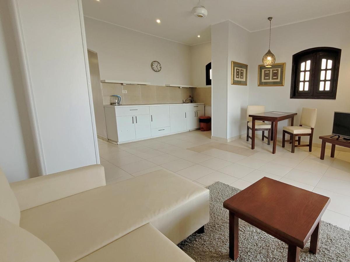 In Luxor Nile Apartments Εξωτερικό φωτογραφία