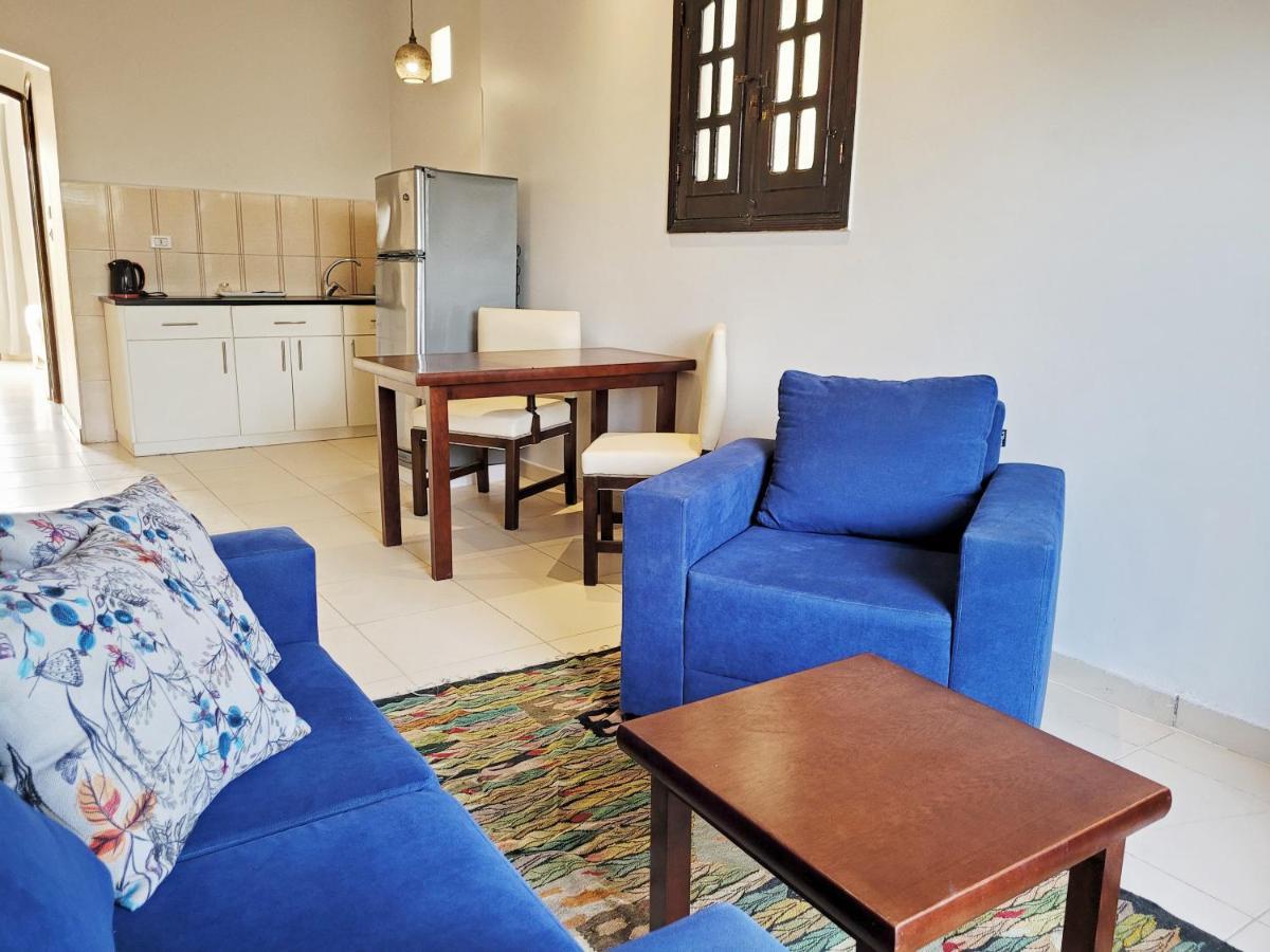 In Luxor Nile Apartments Εξωτερικό φωτογραφία